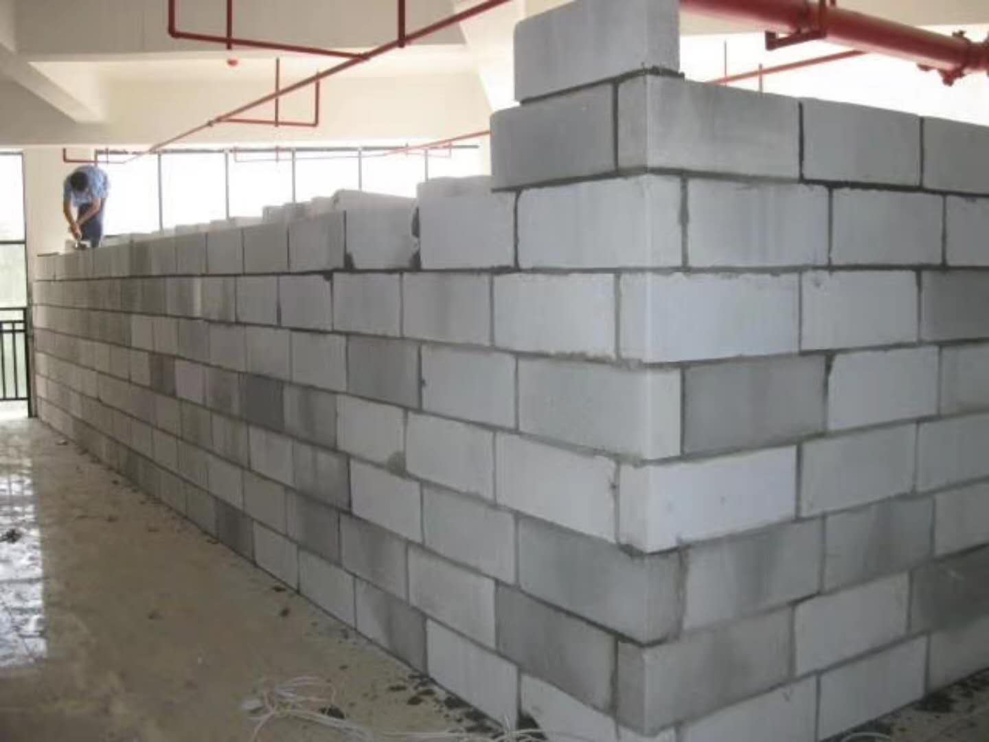 辛集蒸压加气混凝土砌块承重墙静力和抗震性能的研究